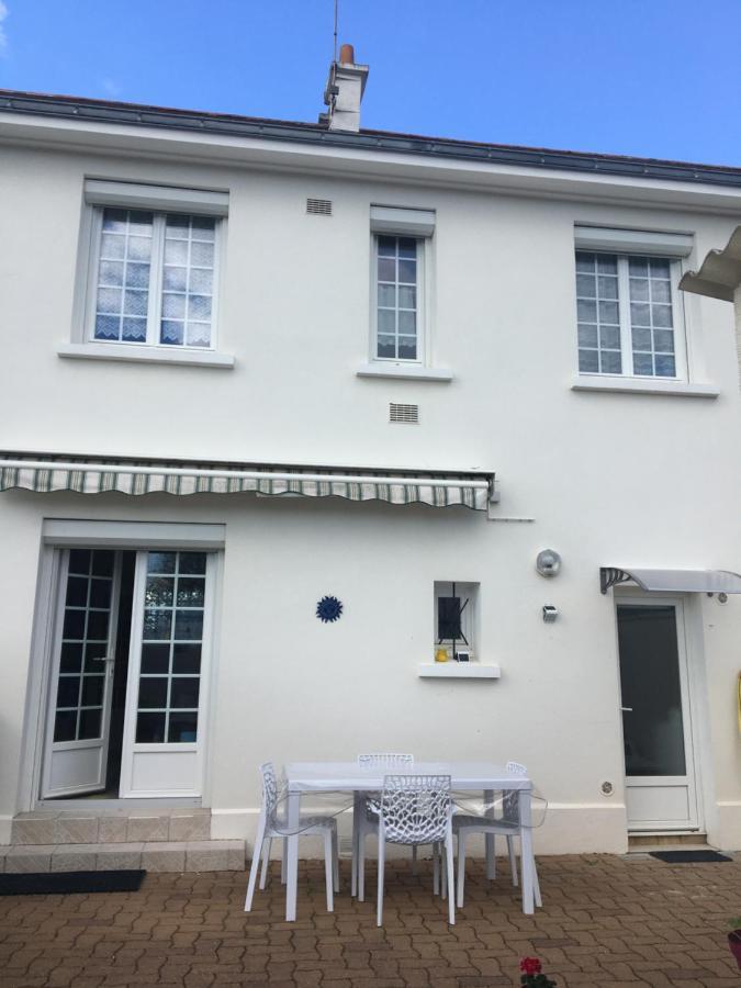 « Chez Annie » Bed & Breakfast Doué-la-Fontaine Dış mekan fotoğraf