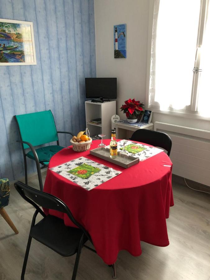 « Chez Annie » Bed & Breakfast Doué-la-Fontaine Dış mekan fotoğraf