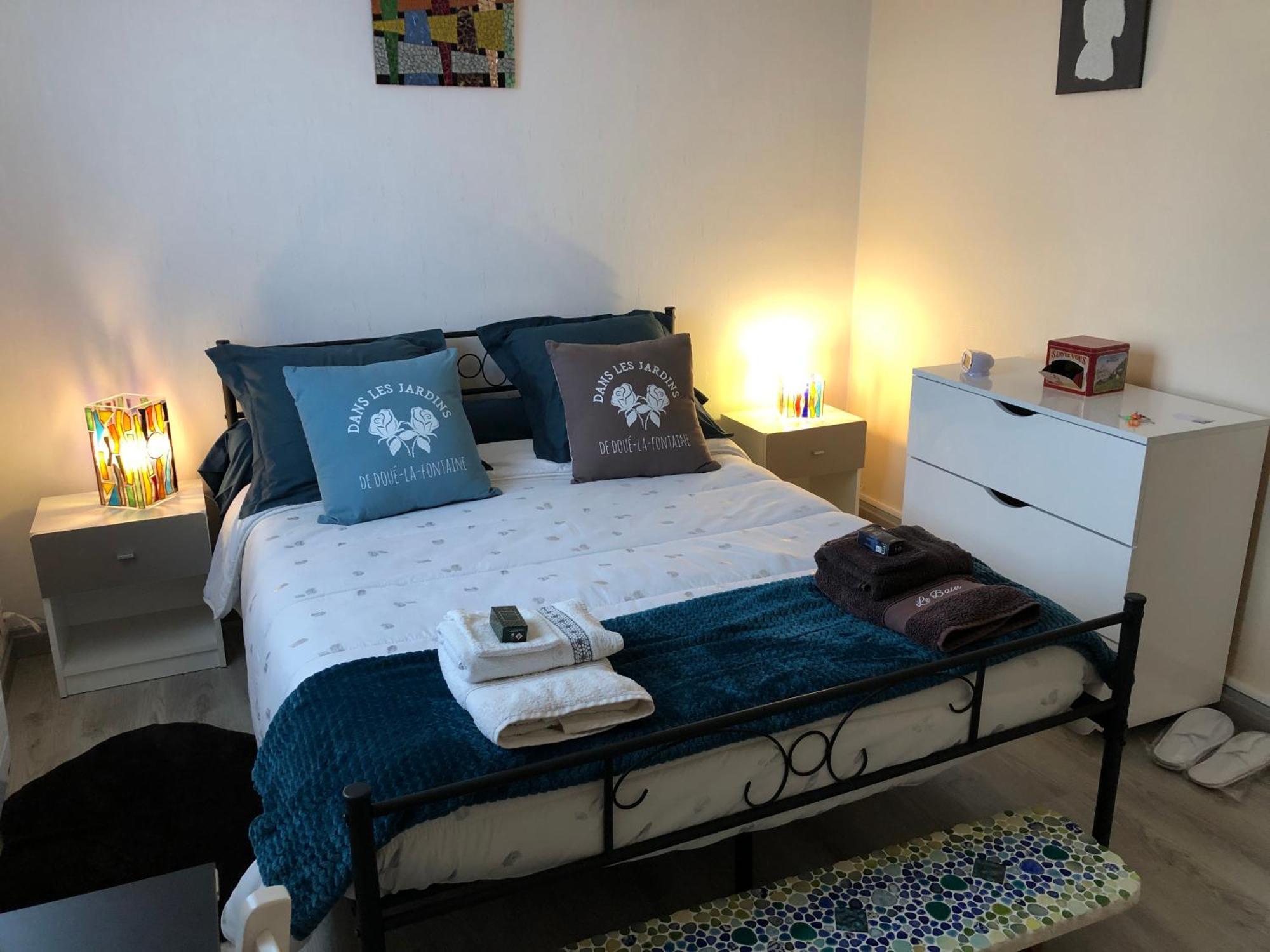 « Chez Annie » Bed & Breakfast Doué-la-Fontaine Dış mekan fotoğraf